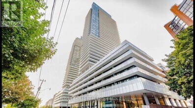 Building Photo - 161 Roehampton Ave