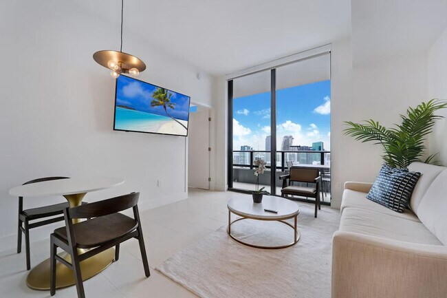 Foto del edificio - 215 SW 5th Ave