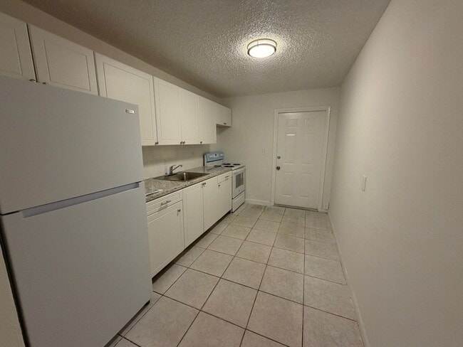 Foto del edificio - 161 NW 43rd Ct