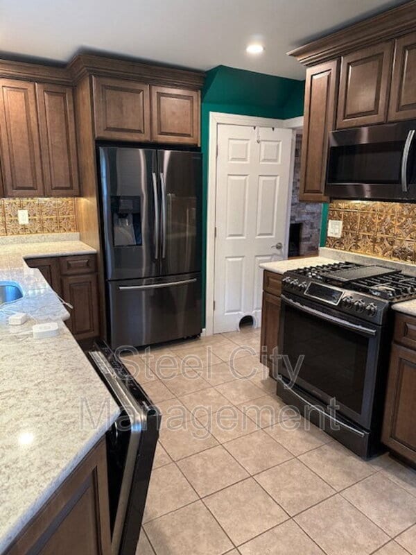 Foto del edificio - 851 Kennedy St