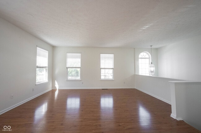 Foto del edificio - 9009 Mercer Dr