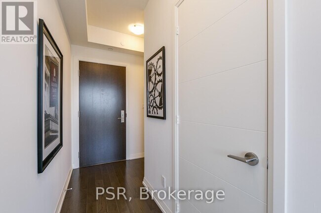 Photo du bâtiment - 460-1460 Adelaide St E