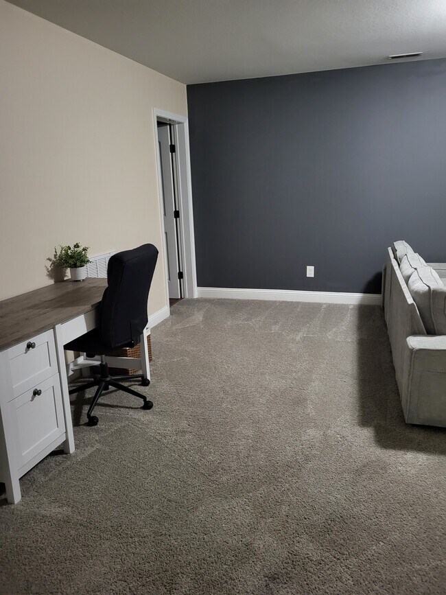 Foto del edificio - 7809 Elkton Ln