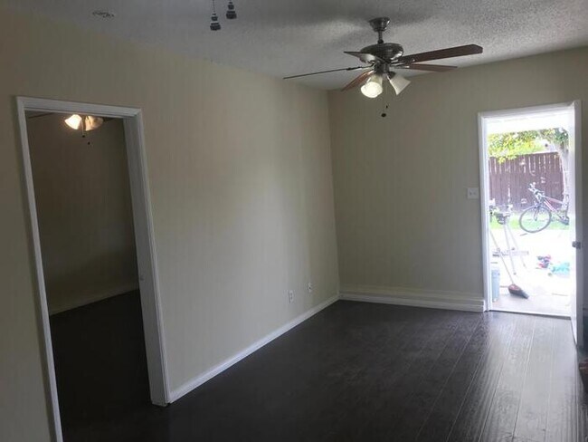 Building Photo - 1248 Agnew St