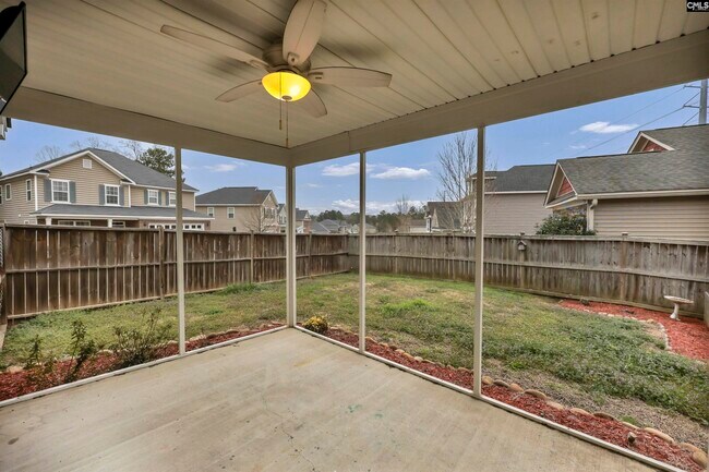 Foto del edificio - 331 Bracken Dr