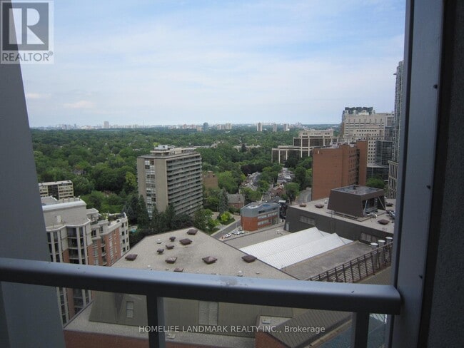 Building Photo - 1 Yorkville Ave