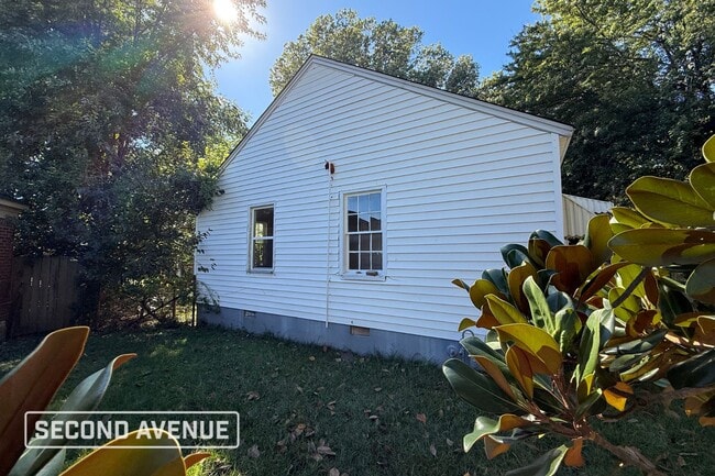 Building Photo - 2455 Twain Ave