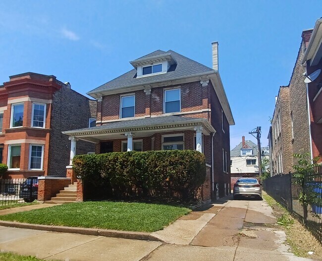 Foto del edificio - 2632 E 74th St