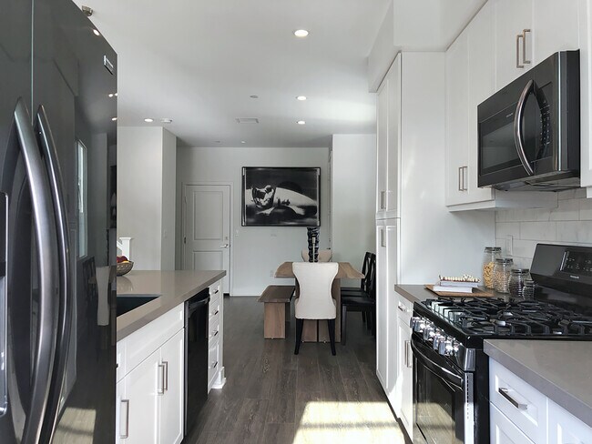 Foto del edificio - 19304 W Sage Ct