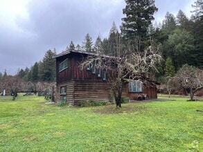 Building Photo - 16890 Sweetwater Springs Rd