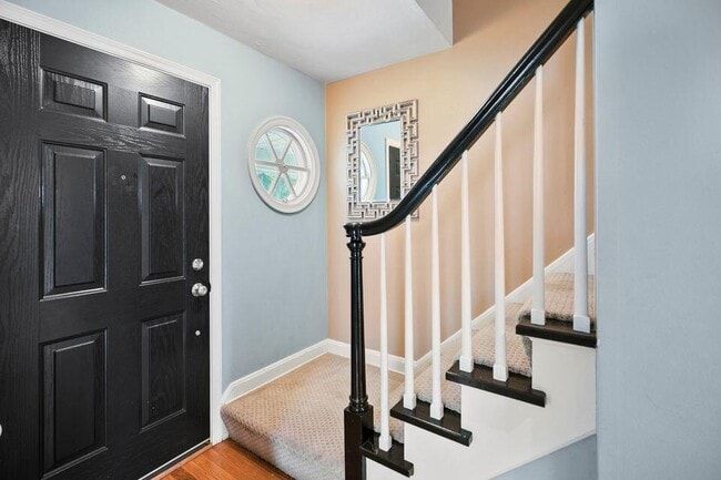 Building Photo - 5160 N Kent Ave