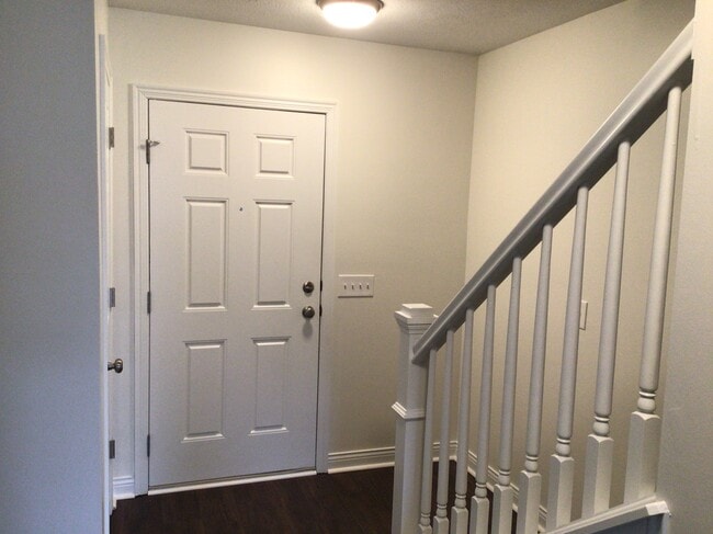 Building Photo - 1557 Pheasant Run Dr