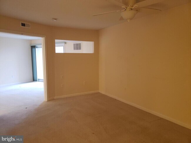 Foto del edificio - 8501 Bayside Rd