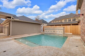 Building Photo - 13811 Sugar Dock Ct