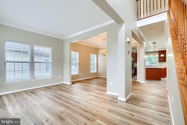 Foto del edificio - 7211 Lyndsey Way