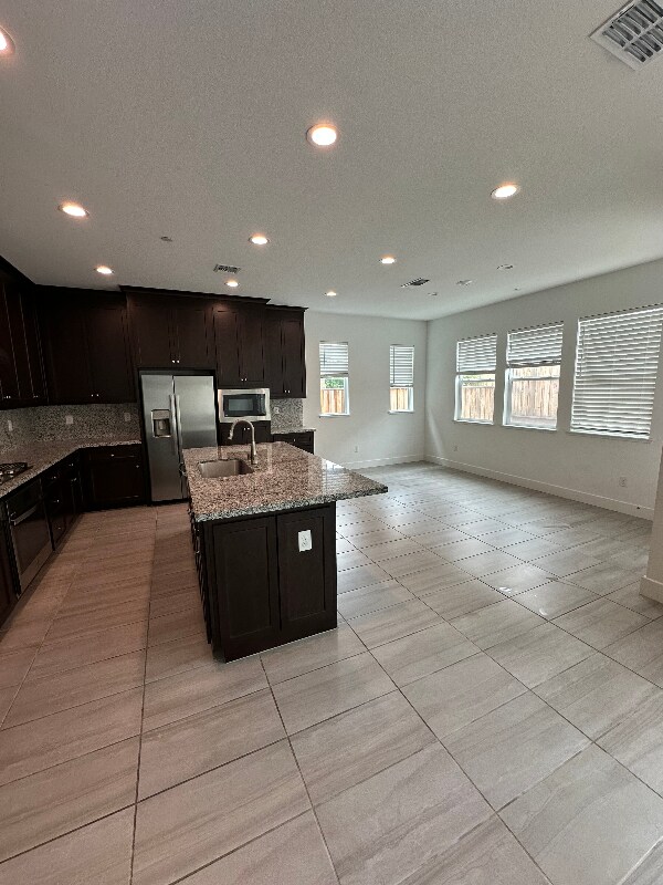 Foto del edificio - 1427 S Hopper Ln