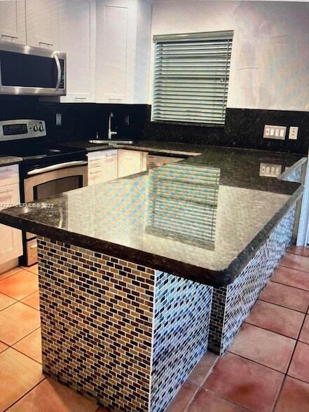 Foto del edificio - 1174 NW 13th St