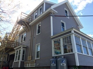 Building Photo - 276 Main St