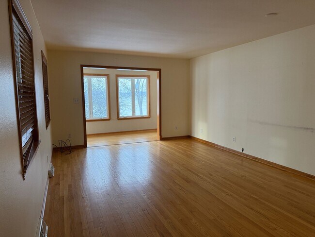 Foto del edificio - W9206 Ripley Rd