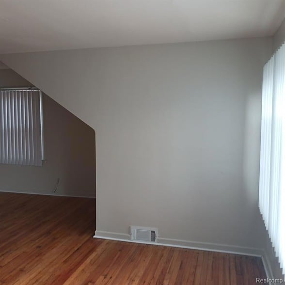 Building Photo - 18411 Meyers Rd