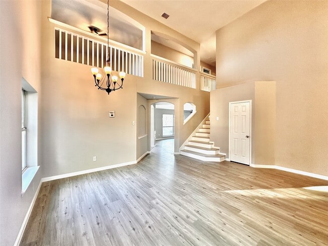 Foto del edificio - 3042 Trinity Pass Ct