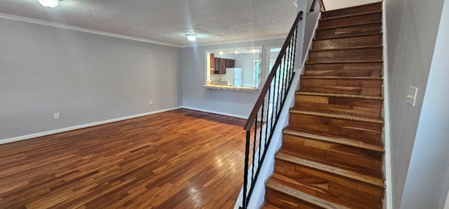 Building Photo - 19116 Kinglet Pl