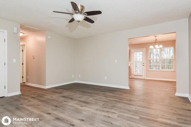 Building Photo - 215 Kinnley Ct, Greensboro, NC 27455