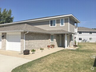 Building Photo - 261-267 Meadowside Dr