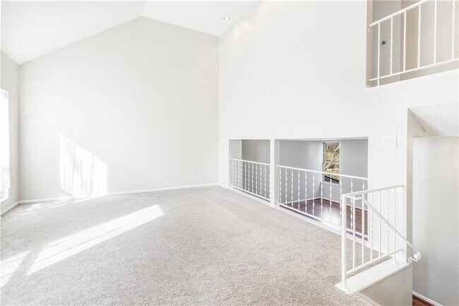 Foto del edificio - 2554A Pheasant Run