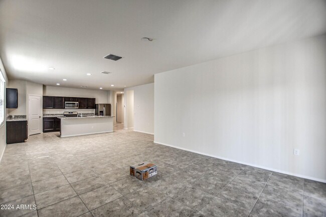 Building Photo - 3611 N 307th Dr