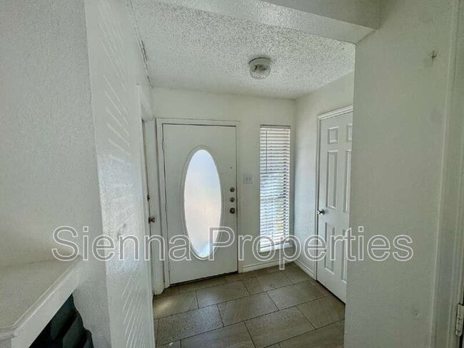 Building Photo - 9206 Kempler Dr