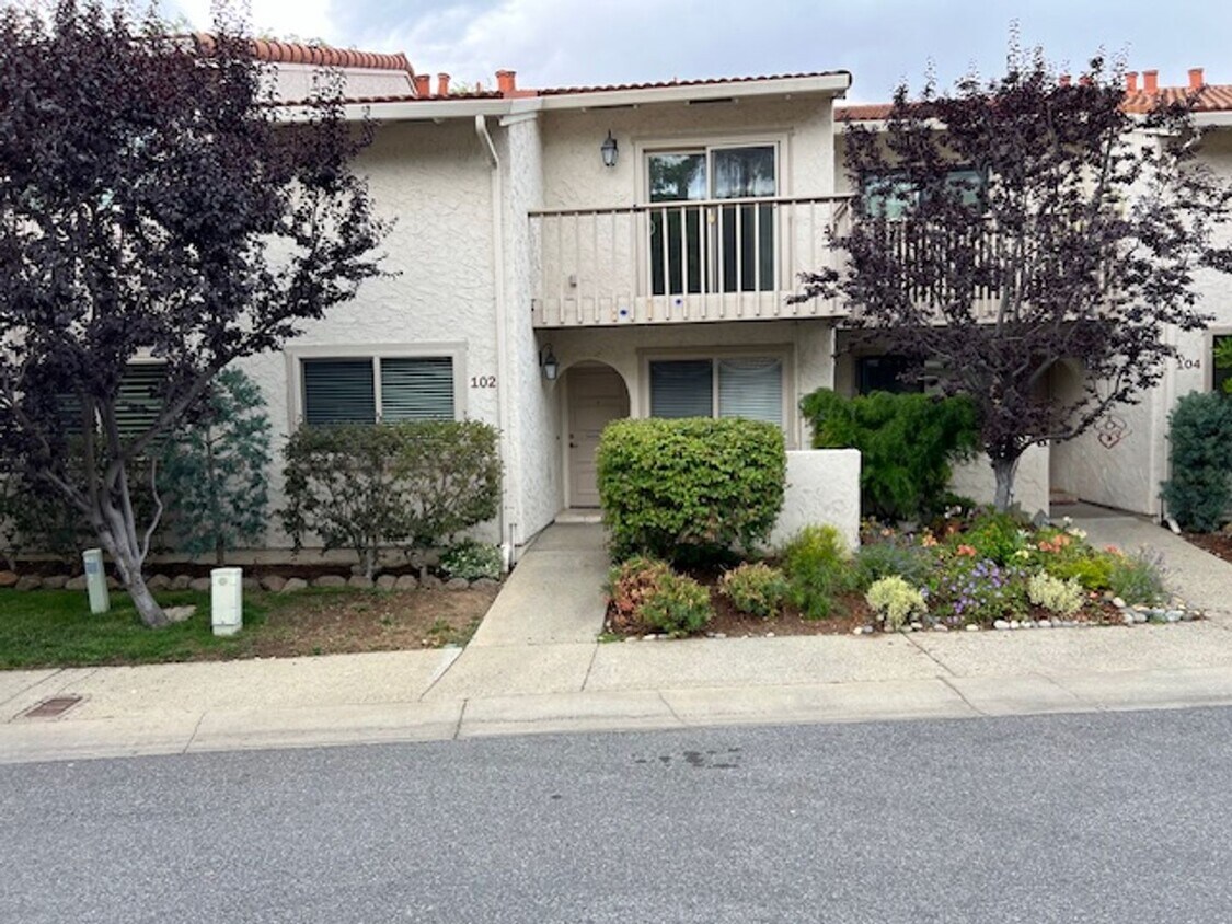 Primary Photo - Rinconada Hills-2 bedroom, 2 story Townhom...