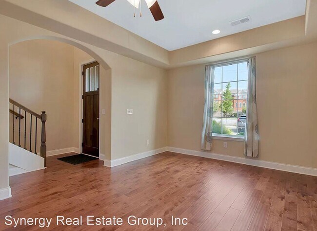 Foto del edificio - 3 br, 3.5 bath House - 505 Harpeth Park Dr