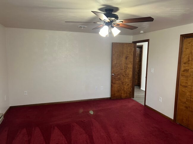 Bedroom 2 - 49980 N Park Cir