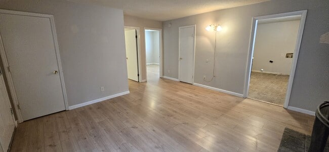 Building Photo - 2719 Clayton Dr NW