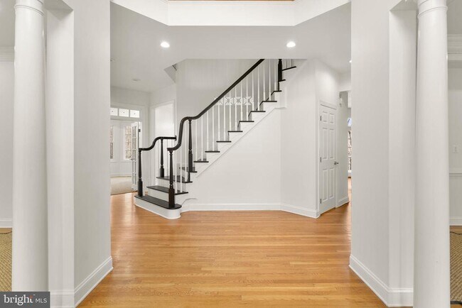 Foto del edificio - 6058 Sugarstone Ct