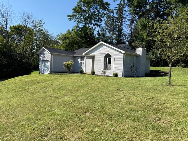 Casa lateral - 733 Riley St