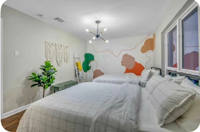 Building Photo - 8411 Garden Parks Dr