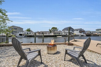 Building Photo - 26 S Spinnaker Dr