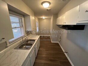Building Photo - 4006 Newton Dr