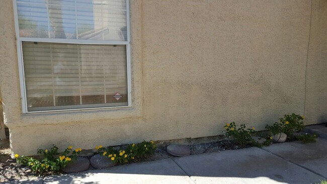 Foto del edificio - 10237 King Henry Ave