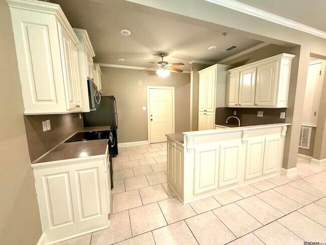 Foto del edificio - 910 S Audubon Pl Ave