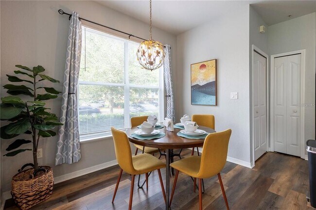 Foto del edificio - 8913 Legacy Ct