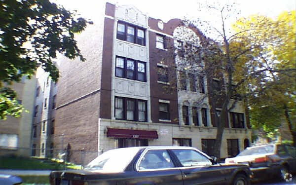 1633 - 1643 W Farwell Ave - 1633-1643 W Farwell Ave