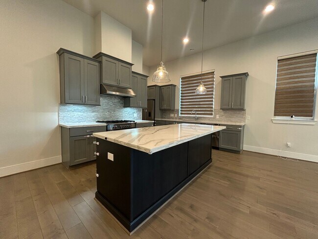 Foto del edificio - 9803 Blissful Pr Ln