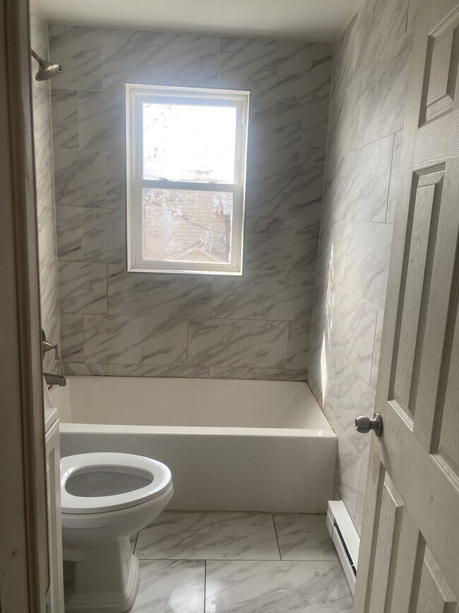 Foto del edificio - 29 Oakwood Ln