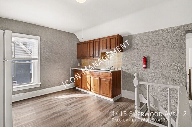 Foto del edificio - 1415 Sherwood Ave