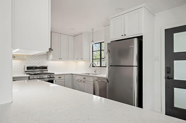 Foto del edificio - 1207 Ridgemont Dr