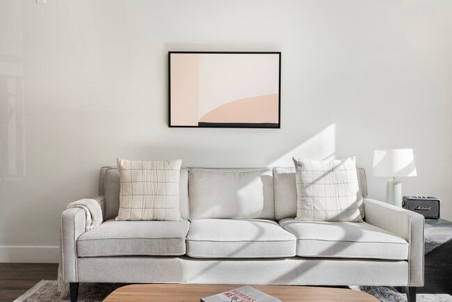 Building Photo - 3889 Artist Walk Common