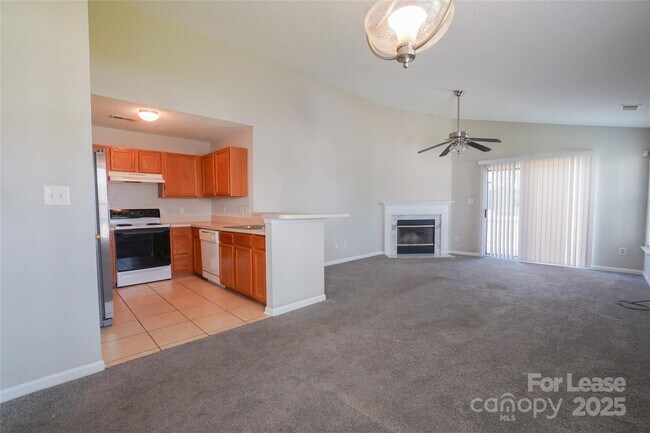 Foto del edificio - 10449 Katie Creek Ct